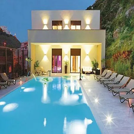 & Riviera